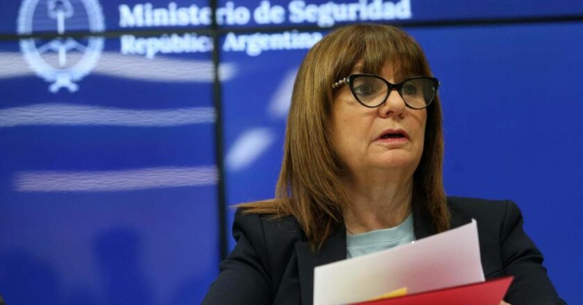 Patricia Bullrich amenazó a los gremios aeronáuticos: «Así como liberamos la calle, vamos a liberar los aeropuertos»