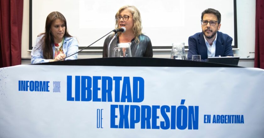 Viva la libertad de expresión: La UBA y trabajadores de Prensa detallaron ataques digitales a medios y periodistas, represión policial y menor acceso a la información pública