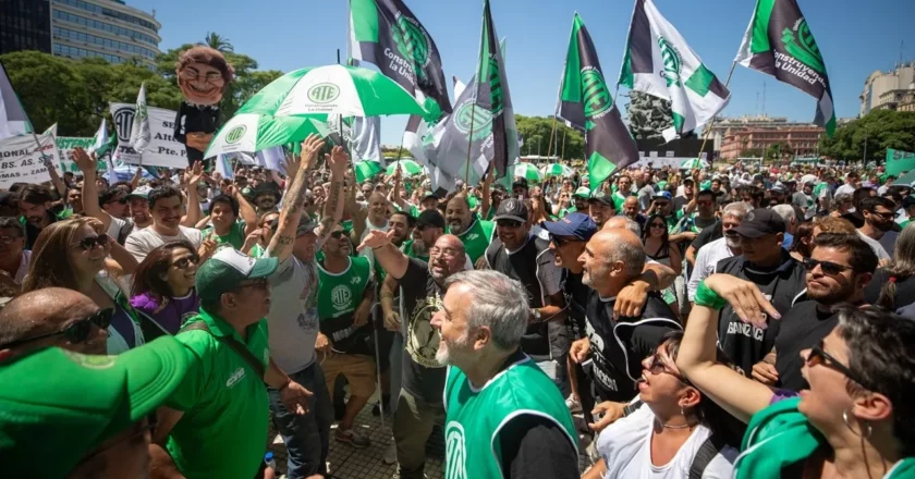 En su primer año de gestión, el Gobierno nacional despidió a casi 35 mil empleados estatales