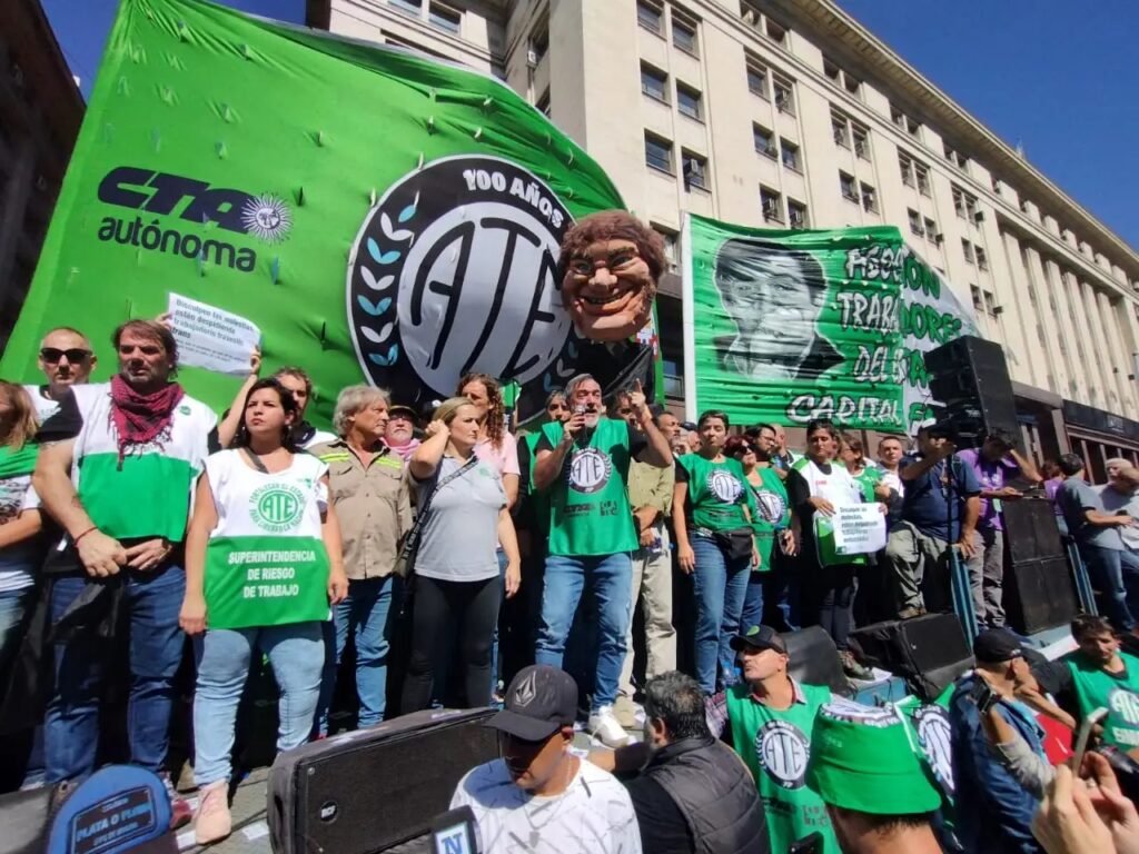 ATE lanza una medida de fuerza en la Isla Demarchi ante el cierre de Puertos y el desguace en Parques Nacionales: "Quieren rematar toda la Argentina"