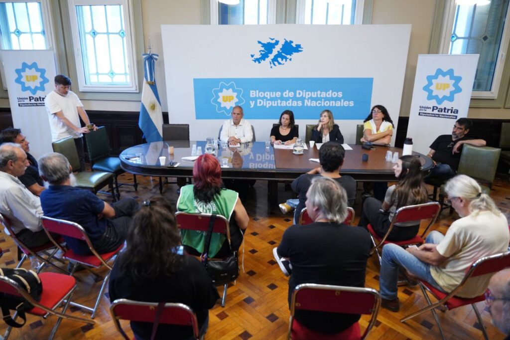 Diputados de Unión por la Patria recibieron a gremialistas de Vialidad Nacional que advirtieron sobre un nuevo recorte en el sector que podría generar otros 1500 despidos