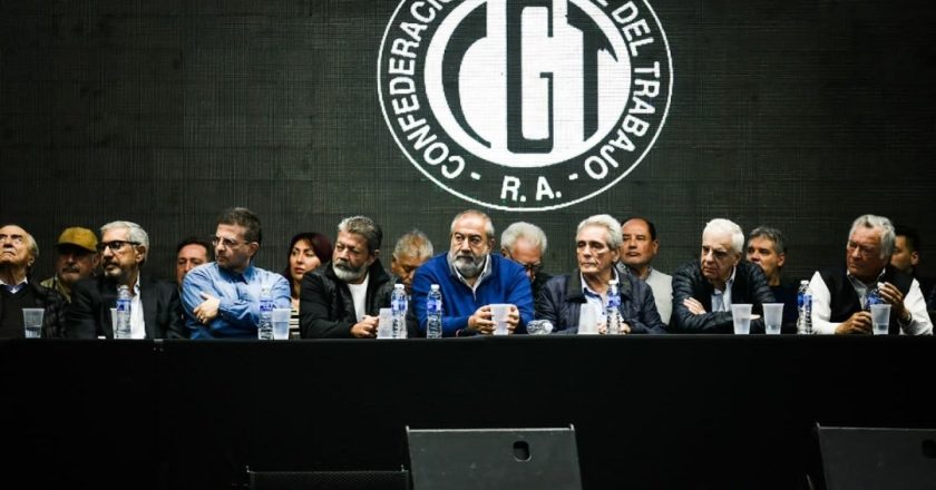 El «dialoguismo» de la CGT con el Gobierno se tensa hasta el límite por el tema Obras Sociales