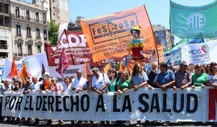 El Gobierno anunció que Argentina abandona la OMS y la federación de profesionales de la salud aseguró que la medida es «criminal» y «no tiene fundamento técnico alguno»