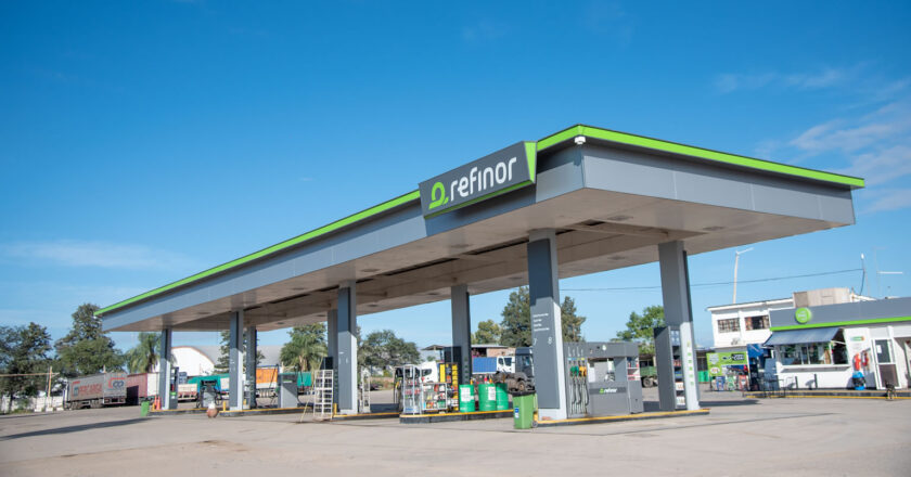 Preocupación en la refinería de gas y petróleo de Campo Durán por el cierre de unidades en Refinor y una posible ola de despidos